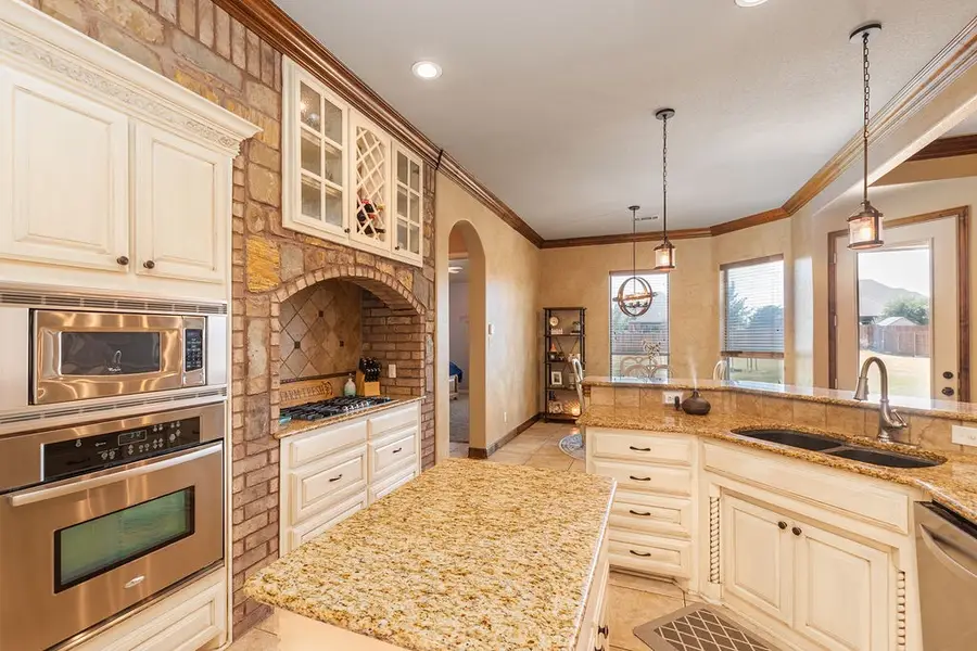 1173 Durango Springs Drive, Fort Worth, TX 76052 - Image #2