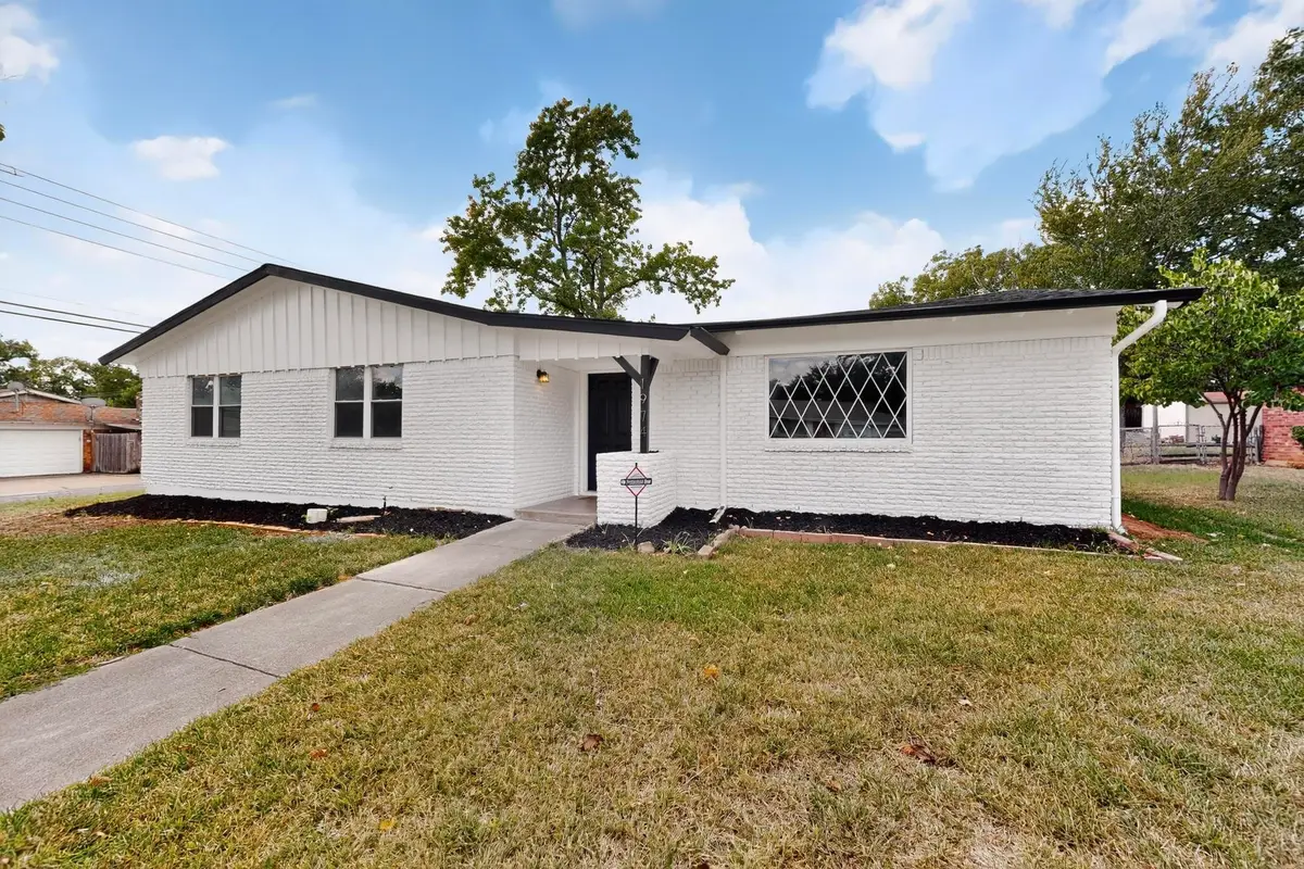 1974 Shelman Trail, Fort Worth, TX 76112 - Image #1