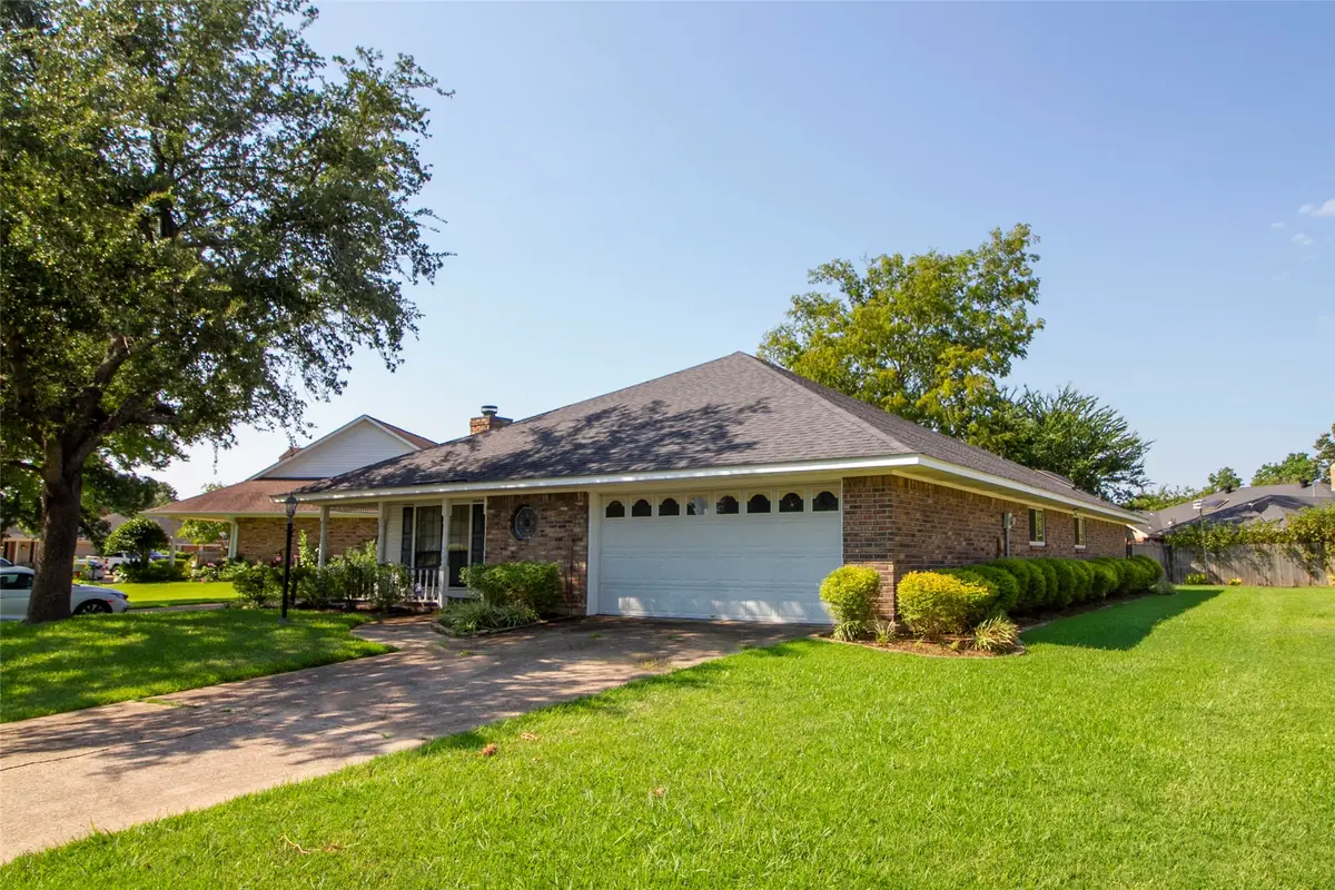 408 Maple Ridge Drive, Bossier City, LA 71111 - Image #1