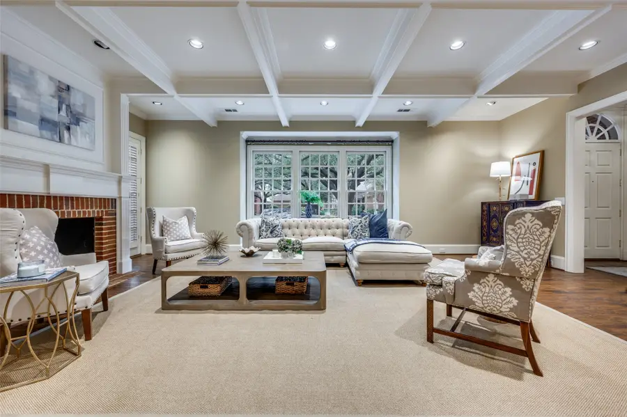 5804 Redwood Court, Dallas, TX 75209 - Image #2