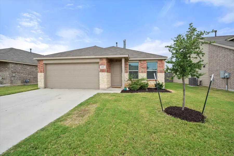 8632 Thicket Ridge Street, Fort Worth, TX 76123 - Image #2