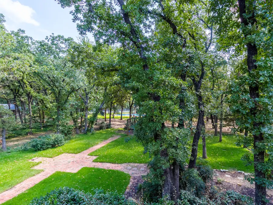 3354 Oak Creek Drive, Corinth, TX 76210 - Image #3