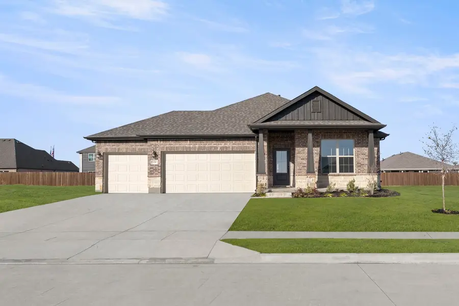 204 Briarwood Drive, Nevada, TX 75173 - Image #2