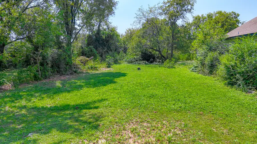 707 E 3rd Avenue, Corsicana, TX 75110 - Image #2