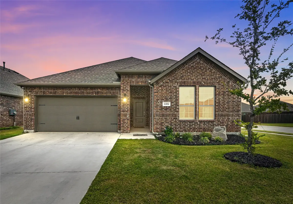 11204 Canyon Oak Street, Aubrey, TX 76227 - Image #1