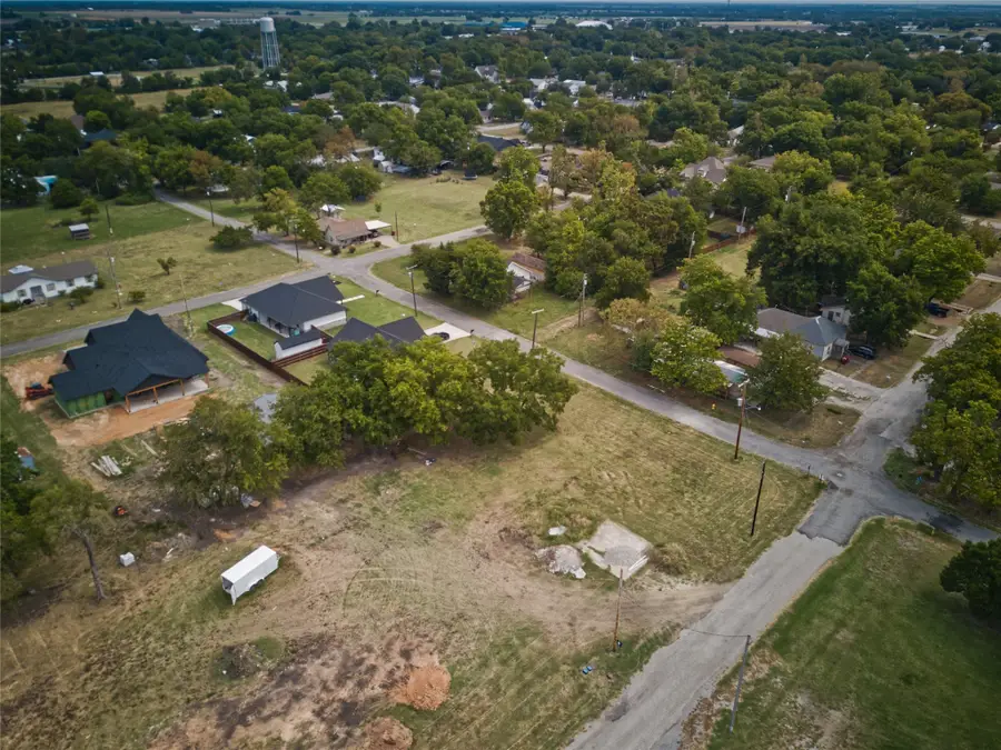 400/402 W Hunt Street, Leonard, TX 75452 - Image #2