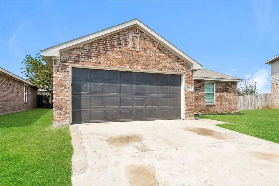 7741 Galemeadow Court, Fort Worth, TX 76123 - Image #3