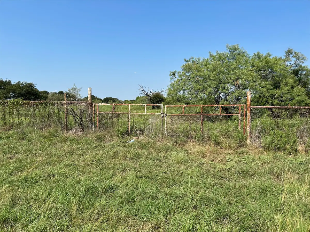 3280 S 281 Highway, Mineral Wells, TX 76067 - Image #1