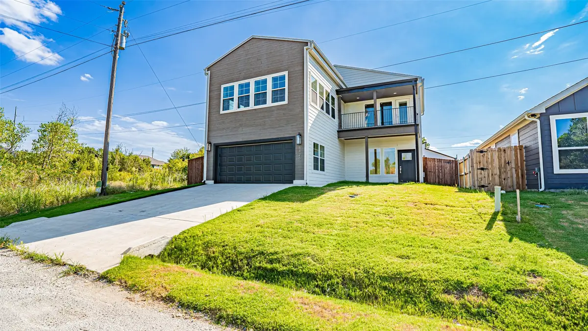 5426 Van Horn Drive, Granbury, TX 76048 - Image #1