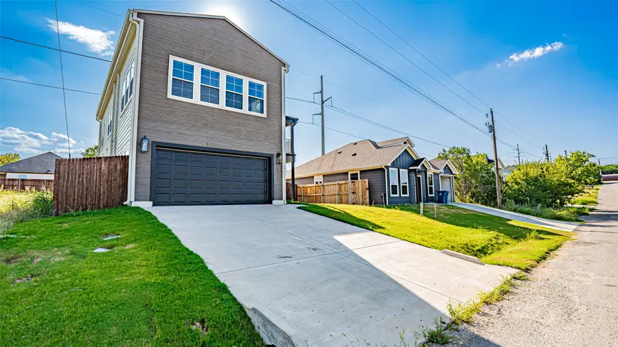 5426 Van Horn Drive, Granbury, TX 76048 - Image #2