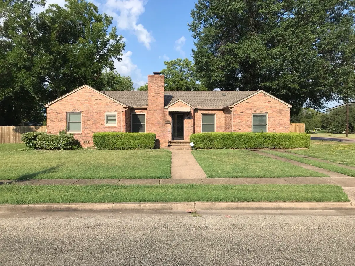 1824 N Binkley Street, Sherman, TX 75092 - Image #1