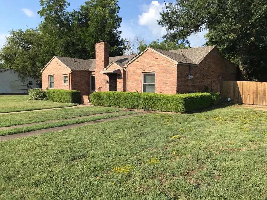 1824 N Binkley Street, Sherman, TX 75092 - Image #3