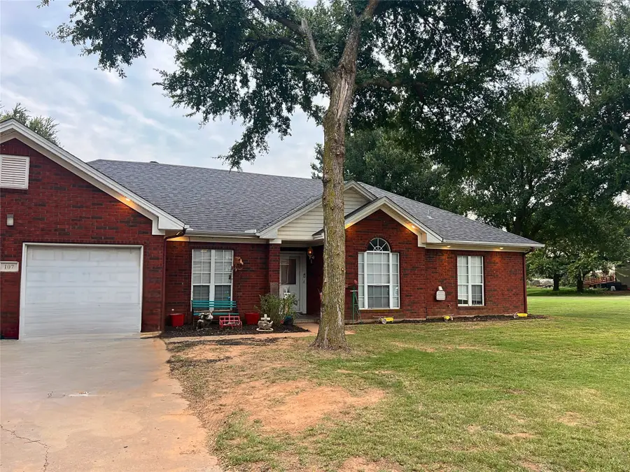 107 Dry Fork, Henrietta, TX 76365 - Image #2