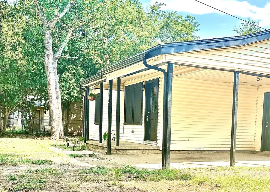 806 E Beth Street, Whitney, TX 76692 - Image #3