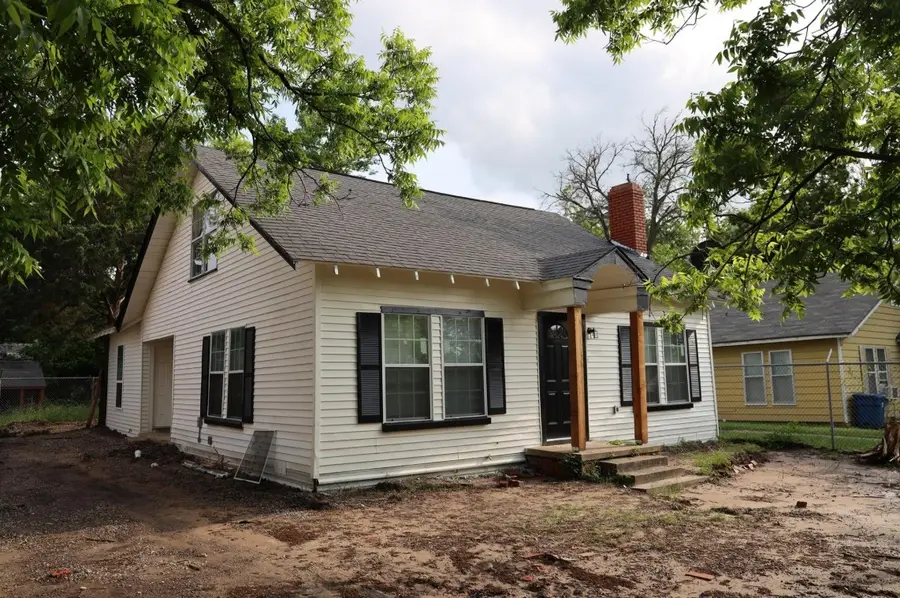 818 E Palestine Street, Mexia, TX 76667 - Image #2