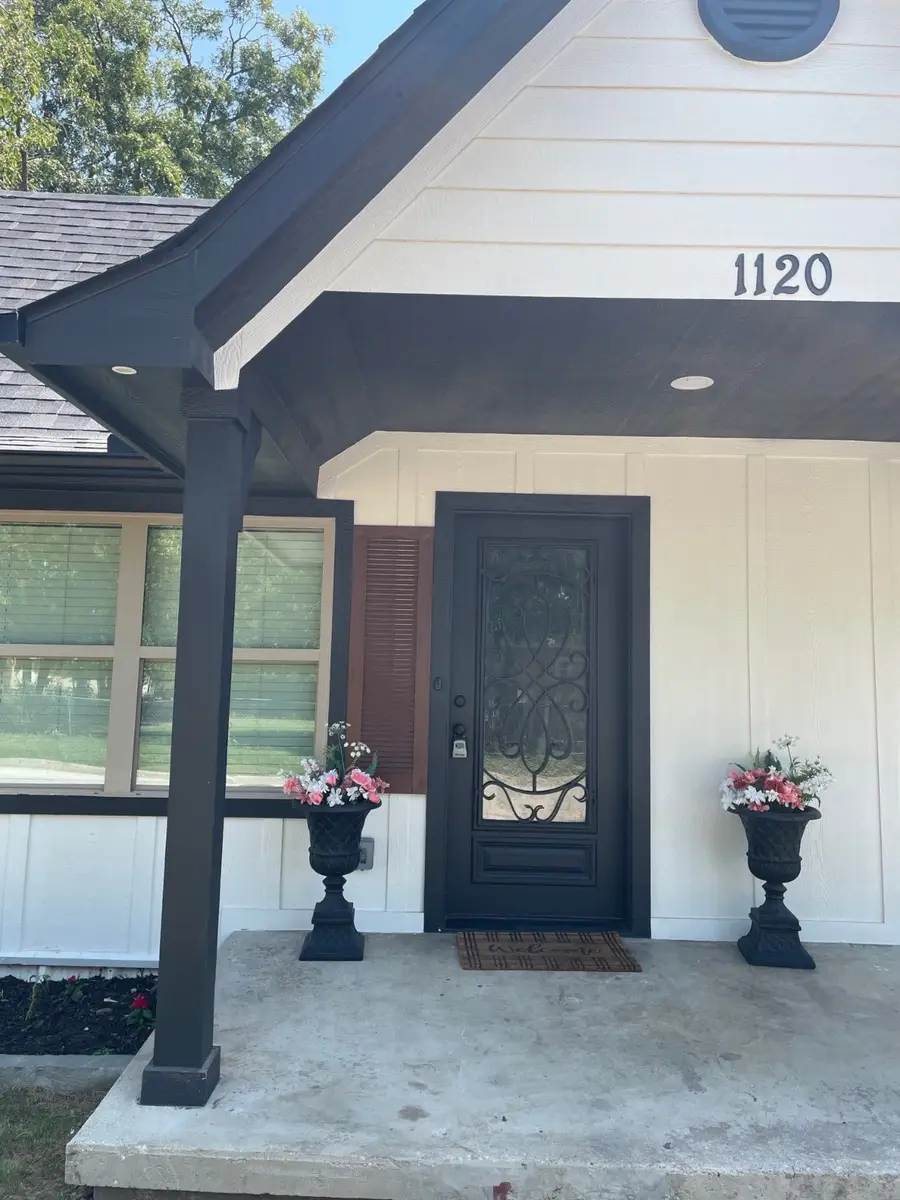 1120 N Commerce Street, Gainesville, TX 76240 - Image #3