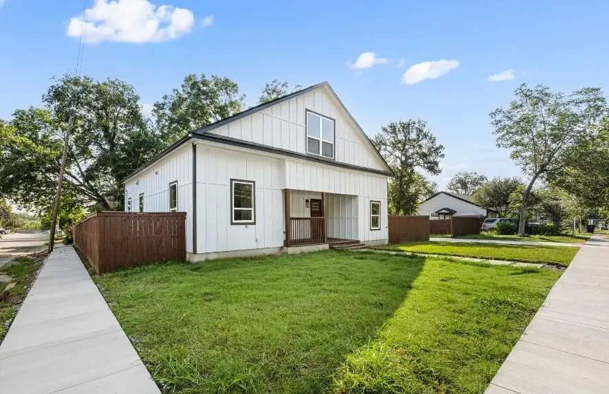 1209 N 10th Street, Waco, TX 76707 - Image #2