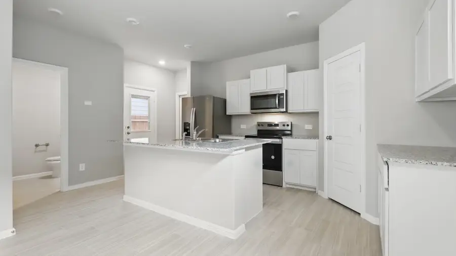 3052 Pecan Farm Lane, Fort Worth, TX 76140 - Image #2