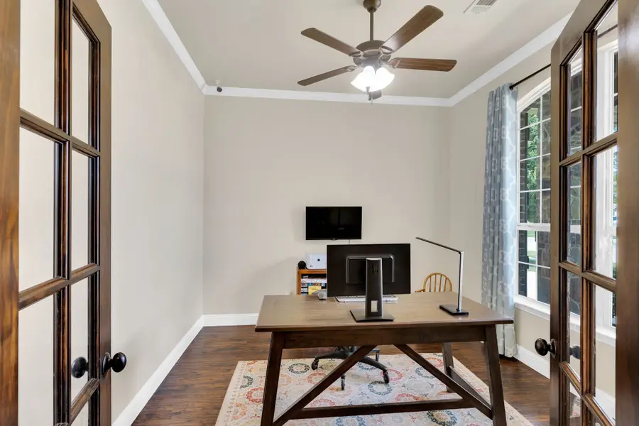 402 Belmont Drive, Midlothian, TX 76065 - Image #3