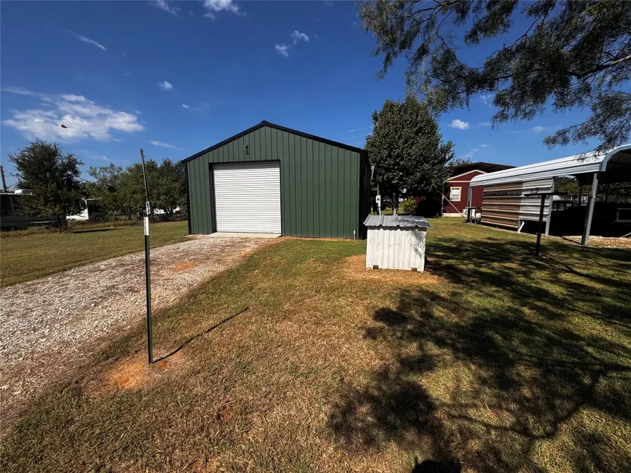 368 Treasure Beach, Comanche, TX 76442 - Image #3