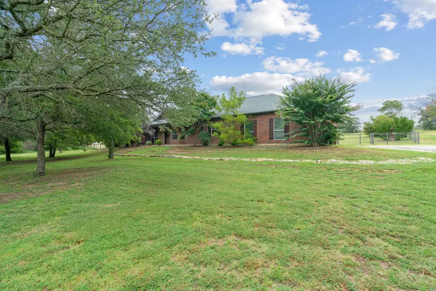 217 Naibara Trail, Weatherford, TX 76088 - Image #3