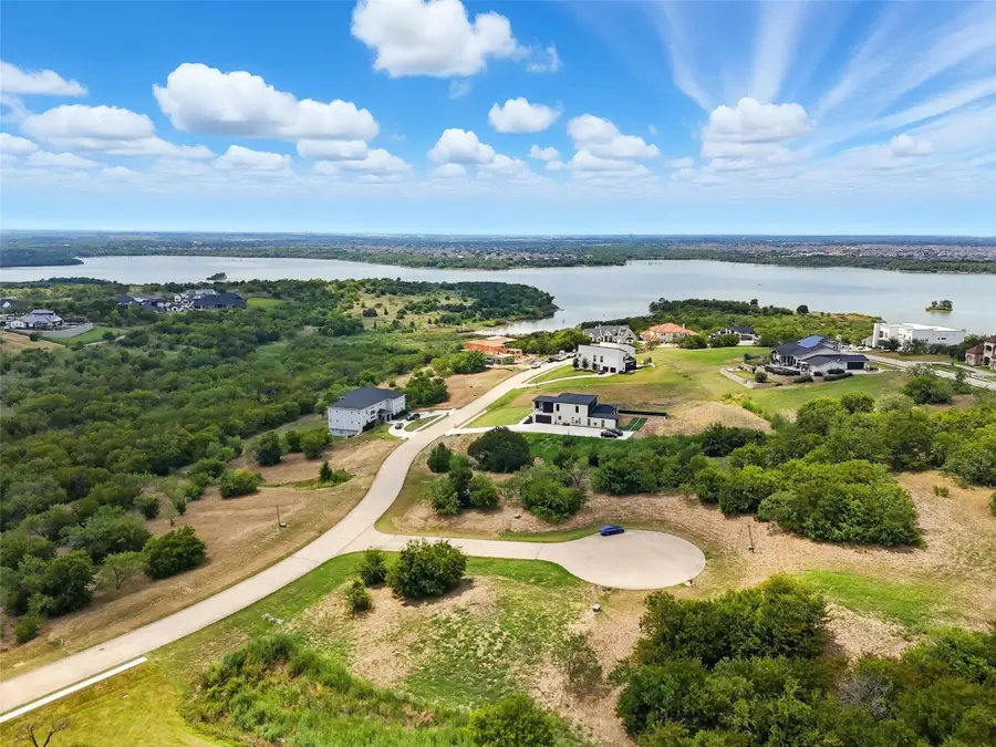 1228 Serenity Court, Grand Prairie, TX 75104 - Image #3