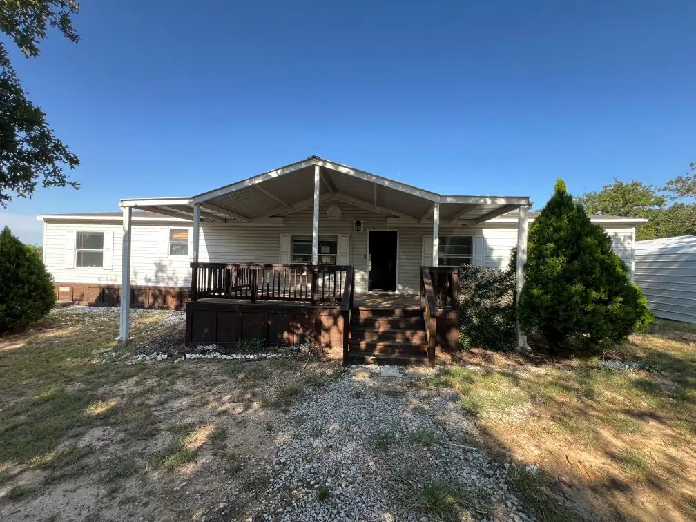 134 Classic Country Court, Springtown, TX 76082 - Image #1