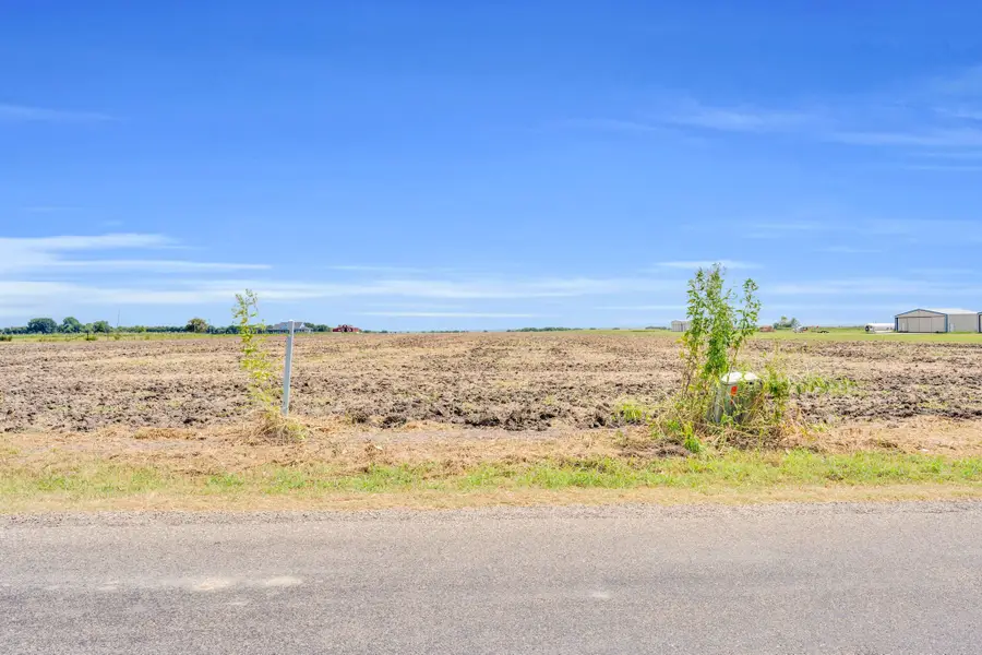 345 N Armstrong Road, Venus, TX 76084 - Image #2