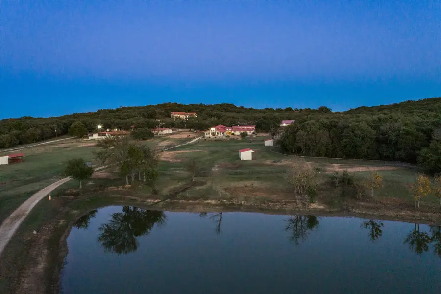 492 Prairie Grove Road, Valley View, TX 76272 - Image #3