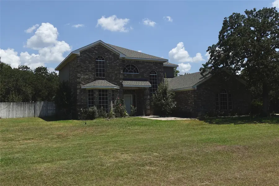 173 W Ranch Lane, Weatherford, TX 76088 - Image #2