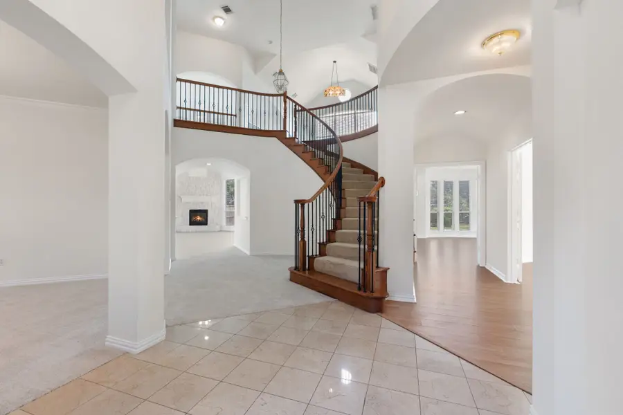 10302 Fairway Vista Drive, Rowlett, TX 75089 - Image #2