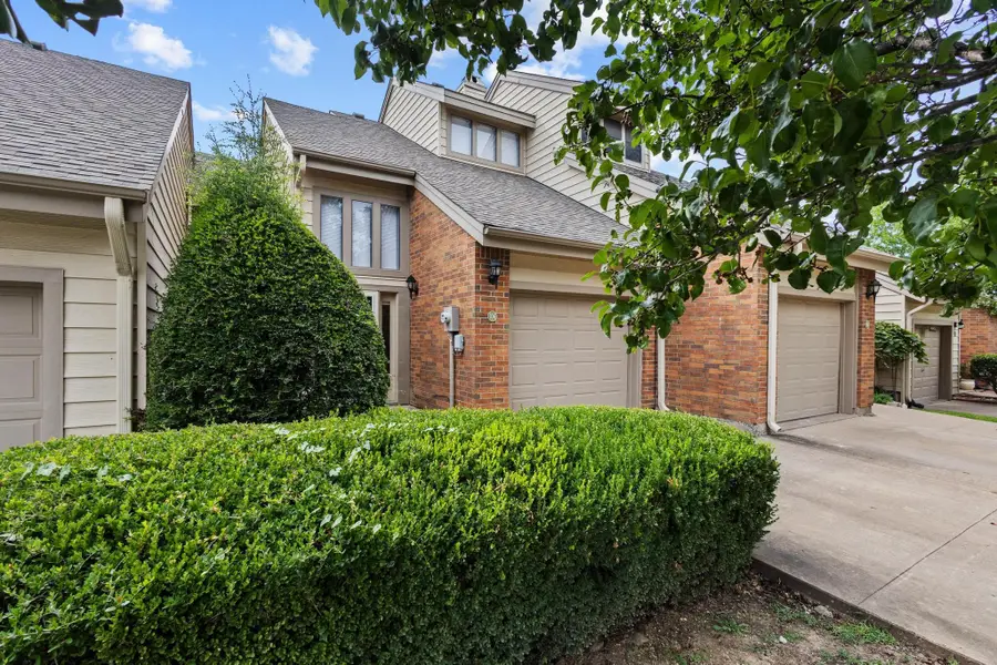 106 Summer Place Circle, Pottsboro, TX 75076 - Image #3