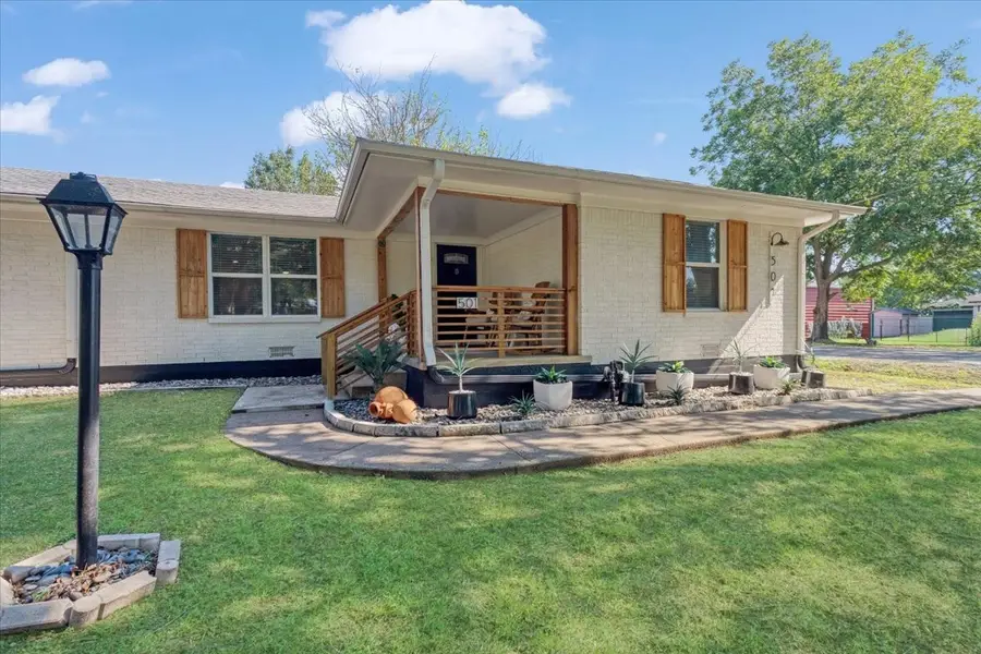 501 W Bells Boulevard, Bells, TX 75414 - Image #2