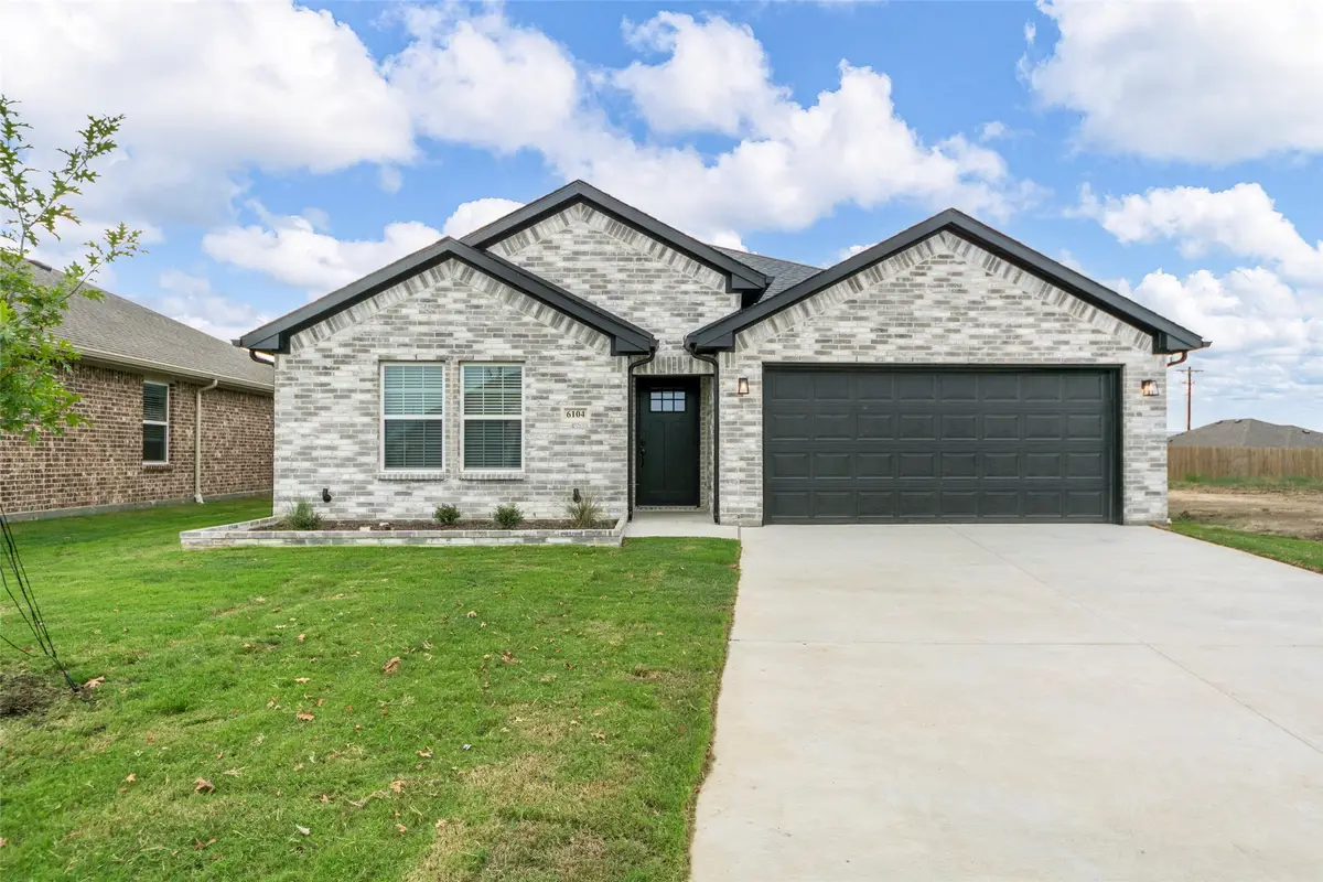 6104 Kayla Lane, Greenville, TX 75402 - Image #1