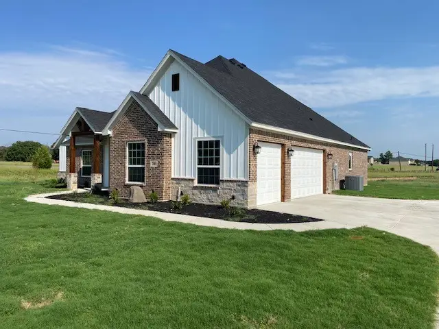 2001 Donna Court, Reno, TX 76020 - Image #2