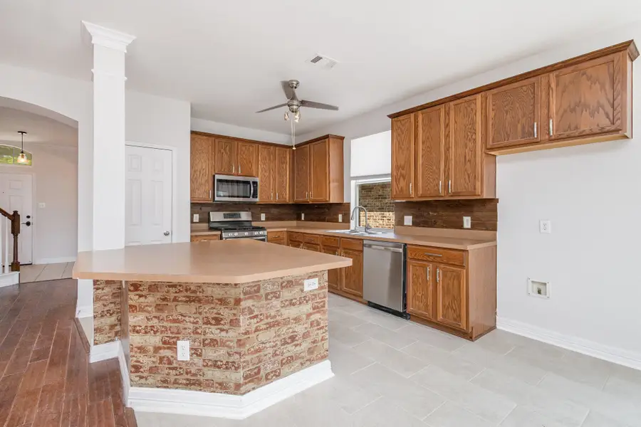 6913 Willow Crest Drive, McKinney, TX 75070 - Image #2