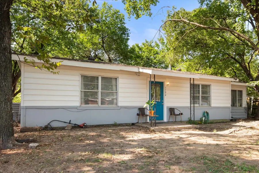 1704 Joyce Street, Arlington, TX 76010 - Image #2