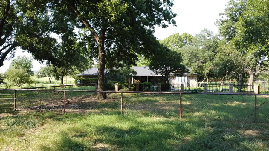 2815 Fm 3092, Gainesville, TX 76240 - Image #3