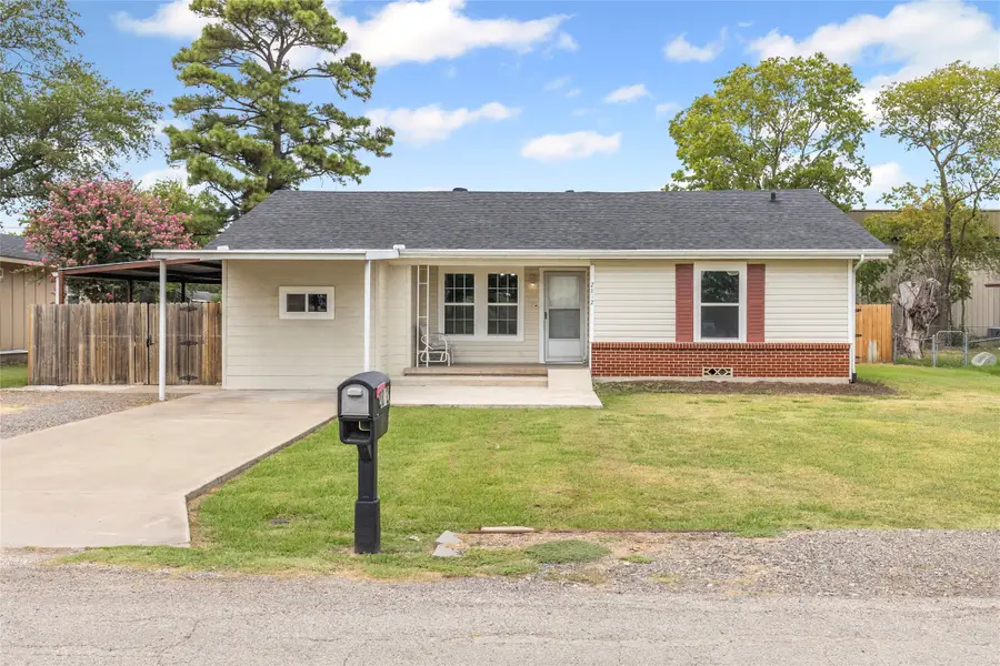 2812 Albert Street, Greenville, TX 75401 - Image #2