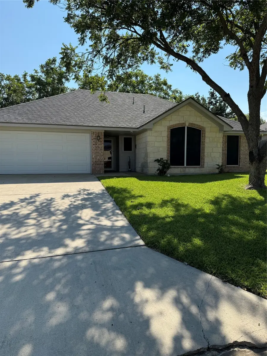 304 Woods Drive, Gatesville, TX 76528 - Image #2