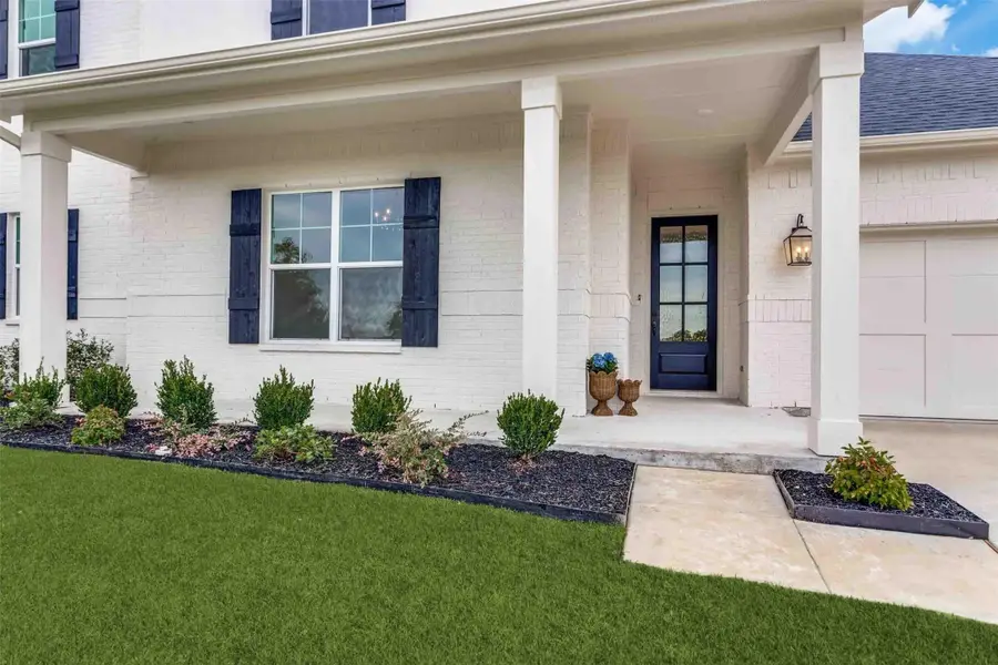 622 Sterling Drive, Benbrook, TX 76126 - Image #2