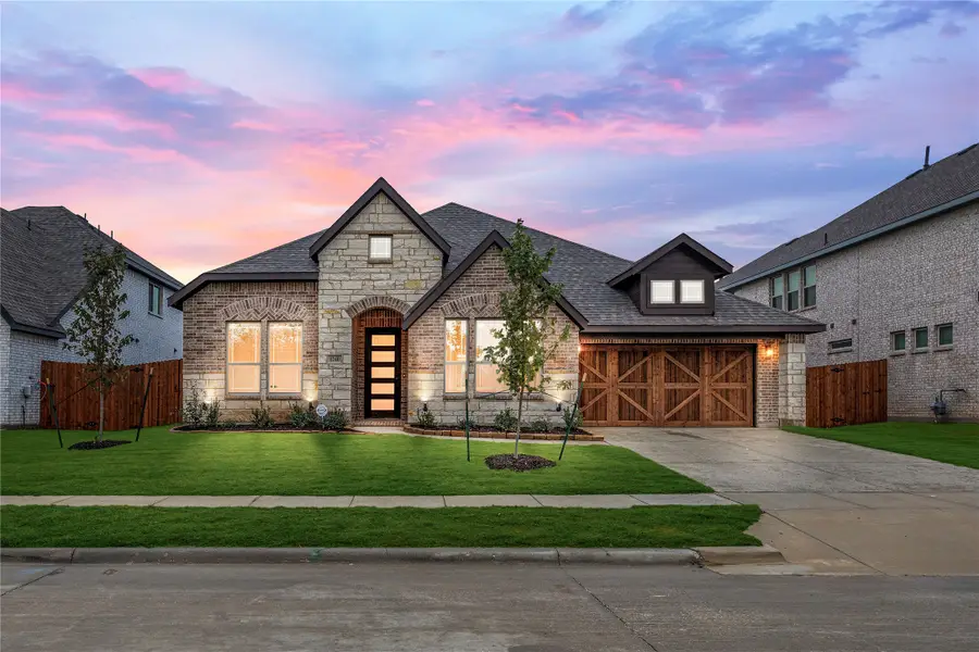 1240 Amberwood Lane, Red Oak, TX 75154 - Image #2