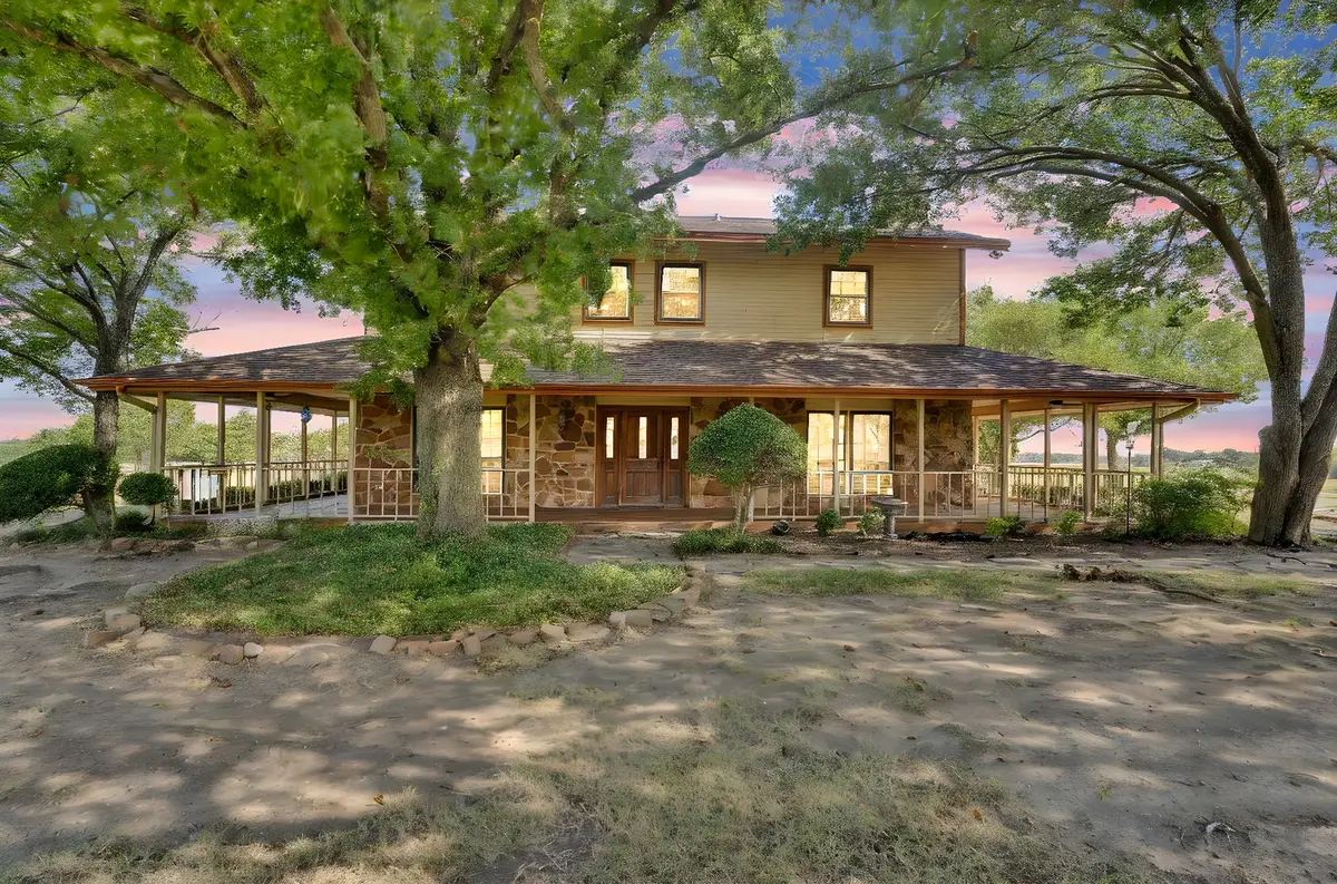 1105 E Highland Road, Oak Leaf, TX 75154 - Image #1