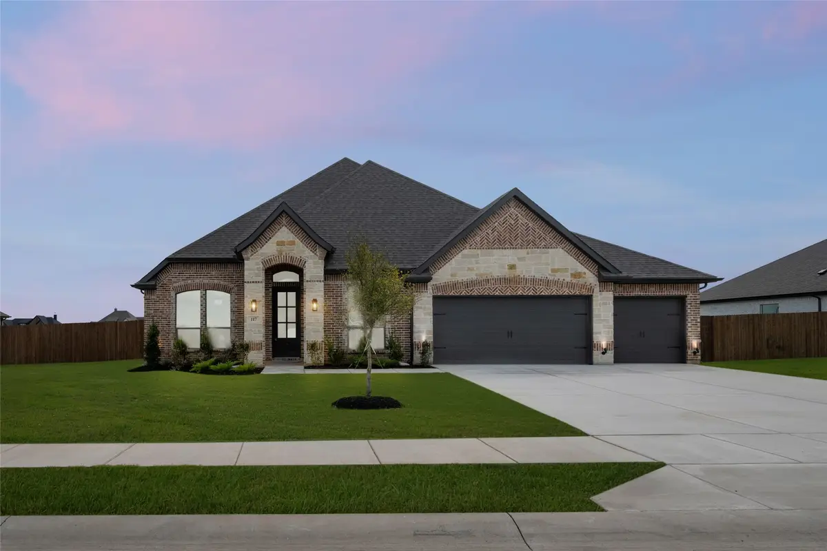 117 Grey Wolf Court, Godley, TX 76044 - Image #1