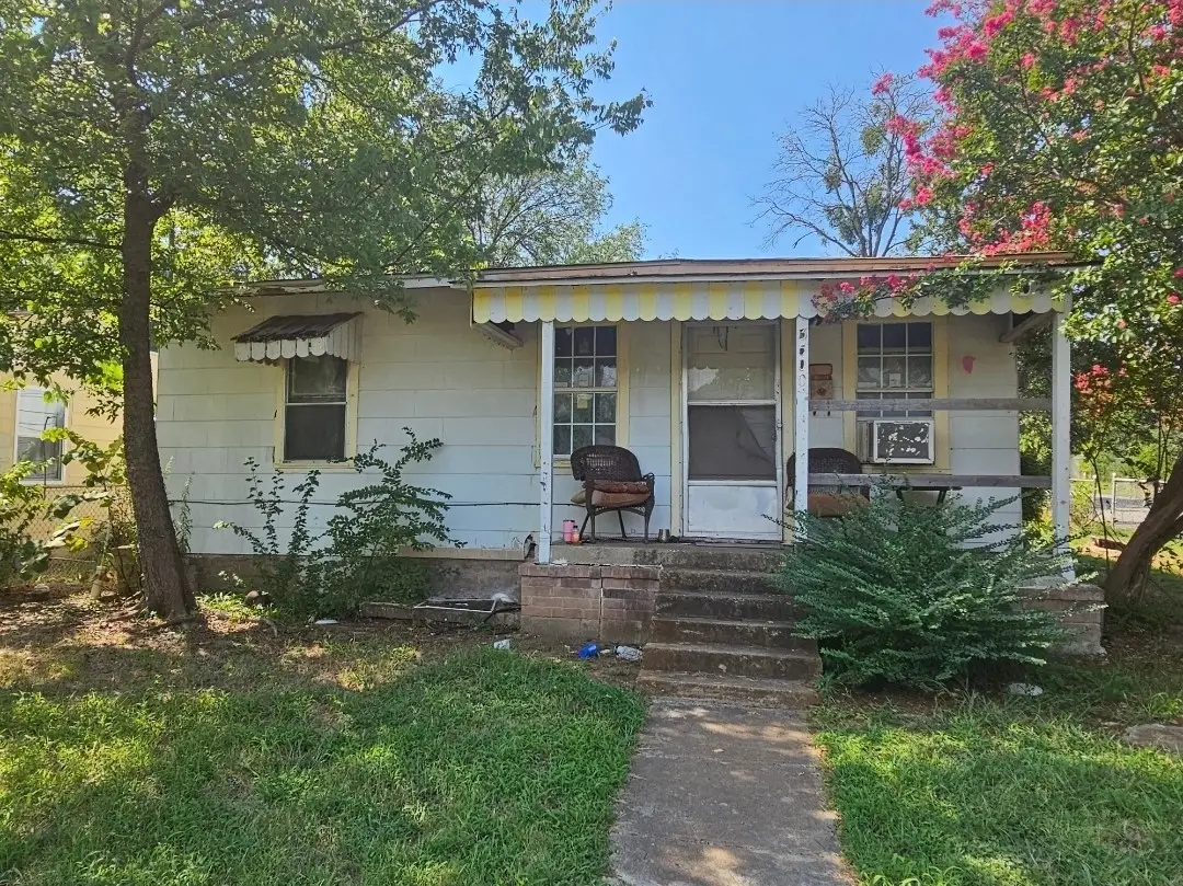 3500 Baylor Street, Fort Worth, TX 76119 - Image #1