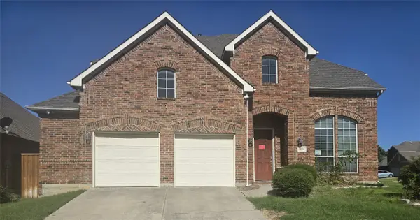 6104 Crestmoor Lane, Sachse, TX 75048