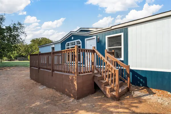 304 Brannan Street, Bynum, TX 76631