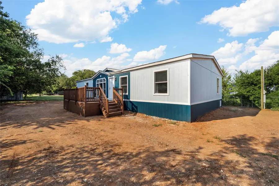 304 Brannan Street, Bynum, TX 76631 - Image #2