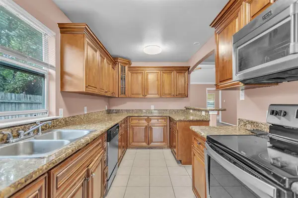 2933 Curvilinear Court, Dallas, TX 75227