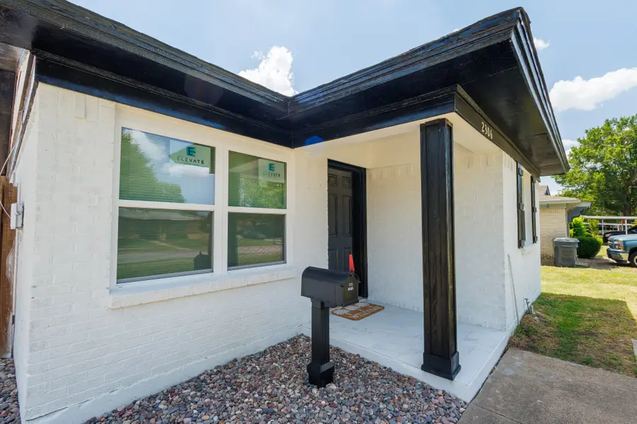 2306 Clover Ridge Drive, Dallas, TX 75216 - Image #2